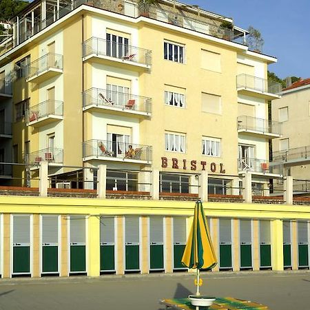 Hotel Bristol Laigueglia Bagian luar foto