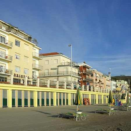 Hotel Bristol Laigueglia Bagian luar foto