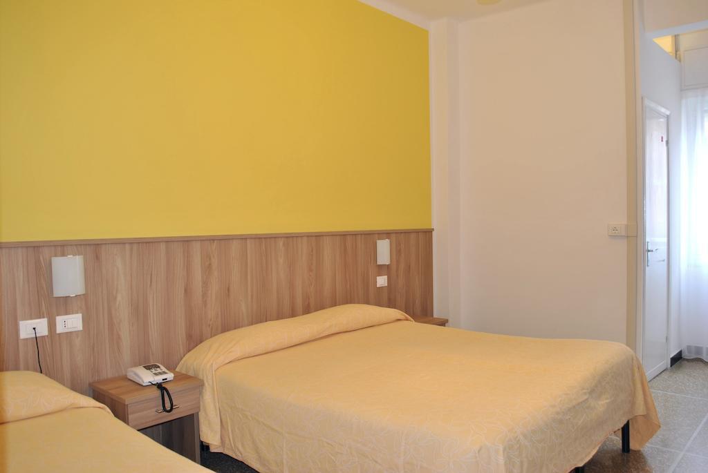 Hotel Bristol Laigueglia Ruang foto