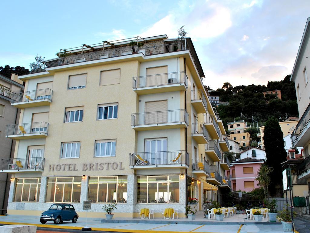 Hotel Bristol Laigueglia Bagian luar foto