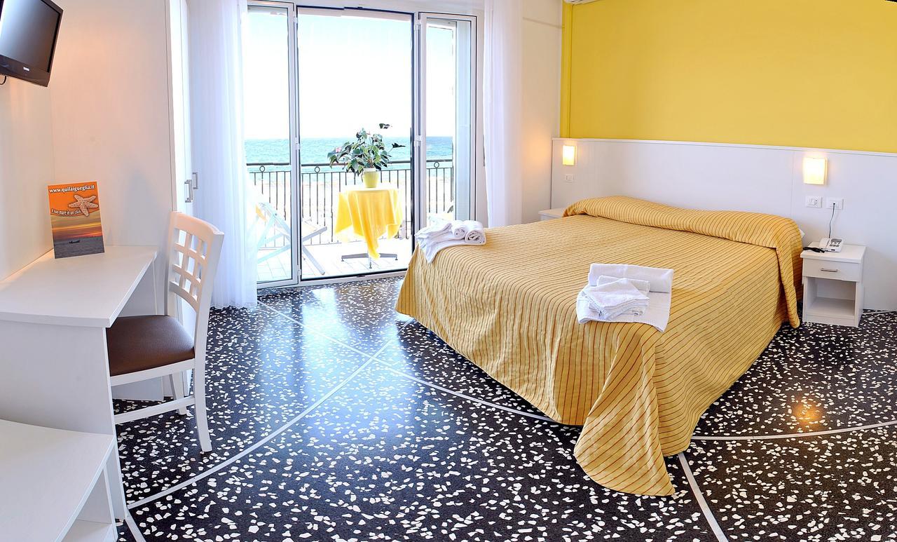 Hotel Bristol Laigueglia Bagian luar foto