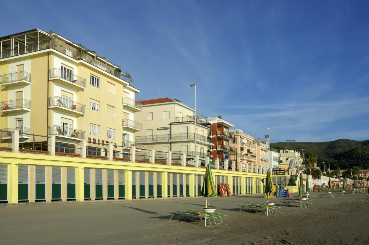Hotel Bristol Laigueglia Bagian luar foto